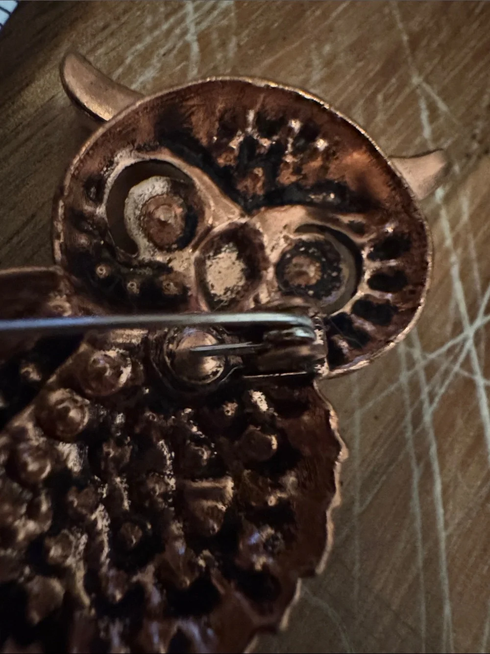 Source Unknown Blue Crystal Owl Brooch with Copper Tone